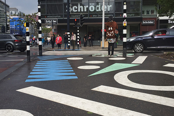 Fußgängerübergang als Streetart in Rotterdam