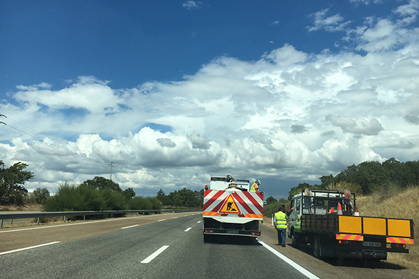 Straßenarbeiten auf der Autobahn