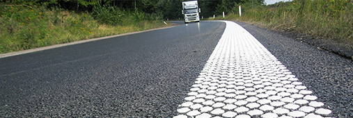 Thermoplastic road marking material
